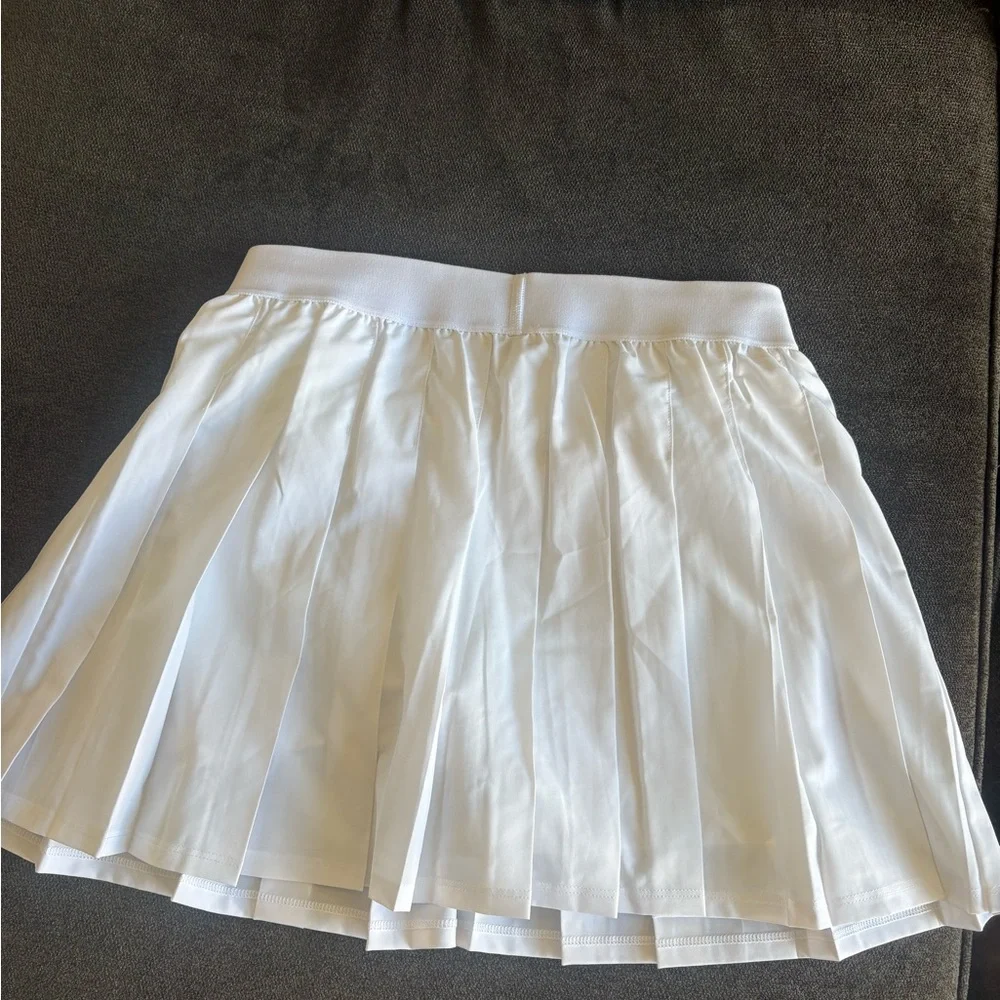 ALO Yoga Women's White Skater Skirt